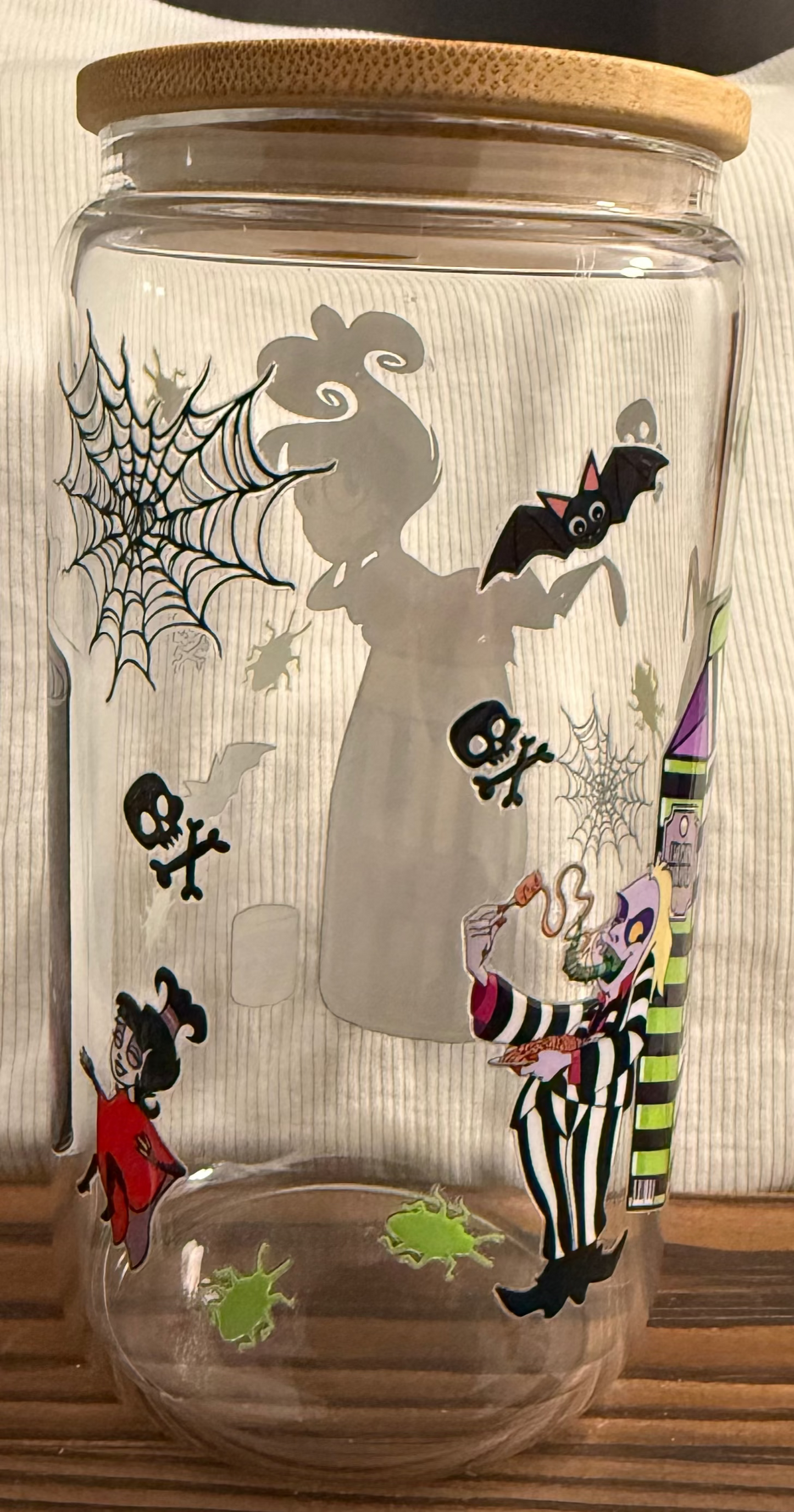 Spooky Beetle Cartoon Glass Can 16oz